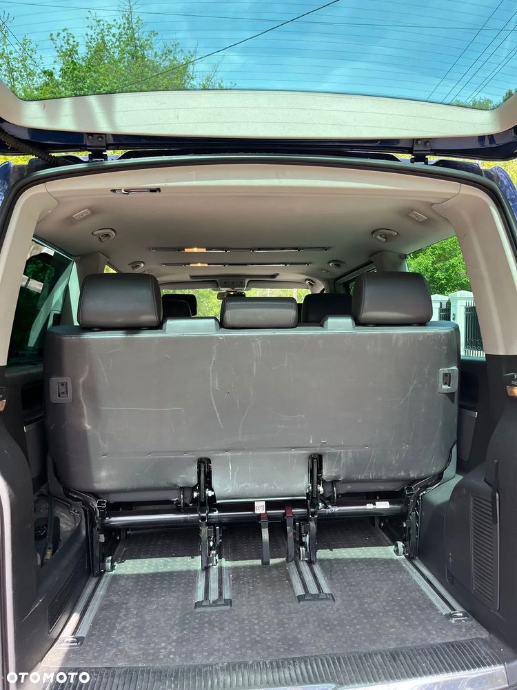 Volkswagen Multivan - 14