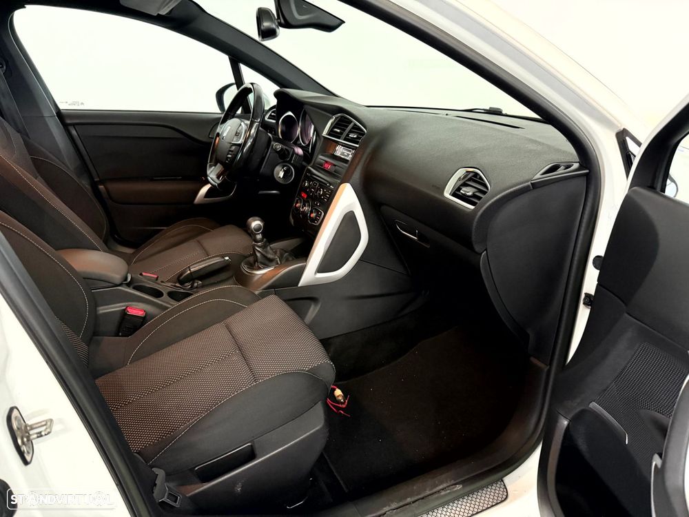 Citroën DS4 1.6 HDi Chic - 34