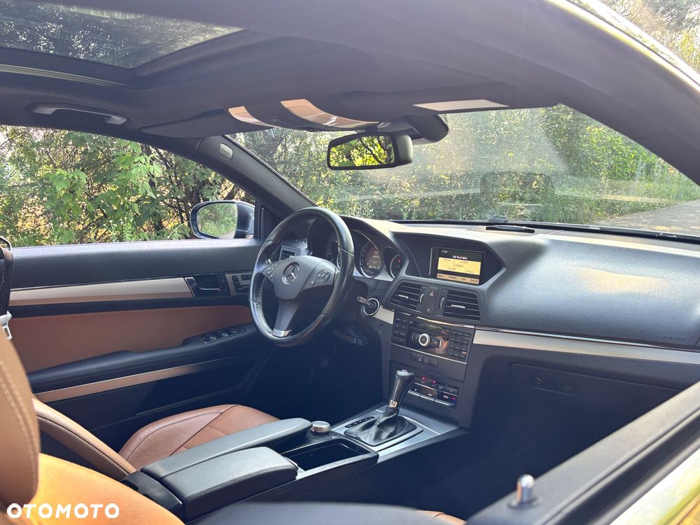 Mercedes-Benz Klasa E 350 CDI DPF BlueEFFICIENCY 7G-TRONIC Avantgarde - 21