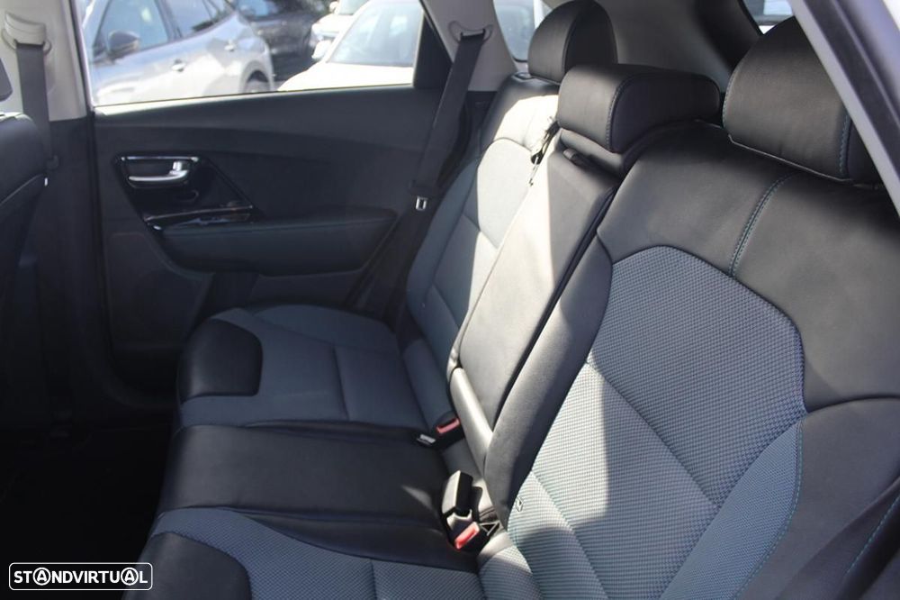 Kia e-Niro 64kWh - 23