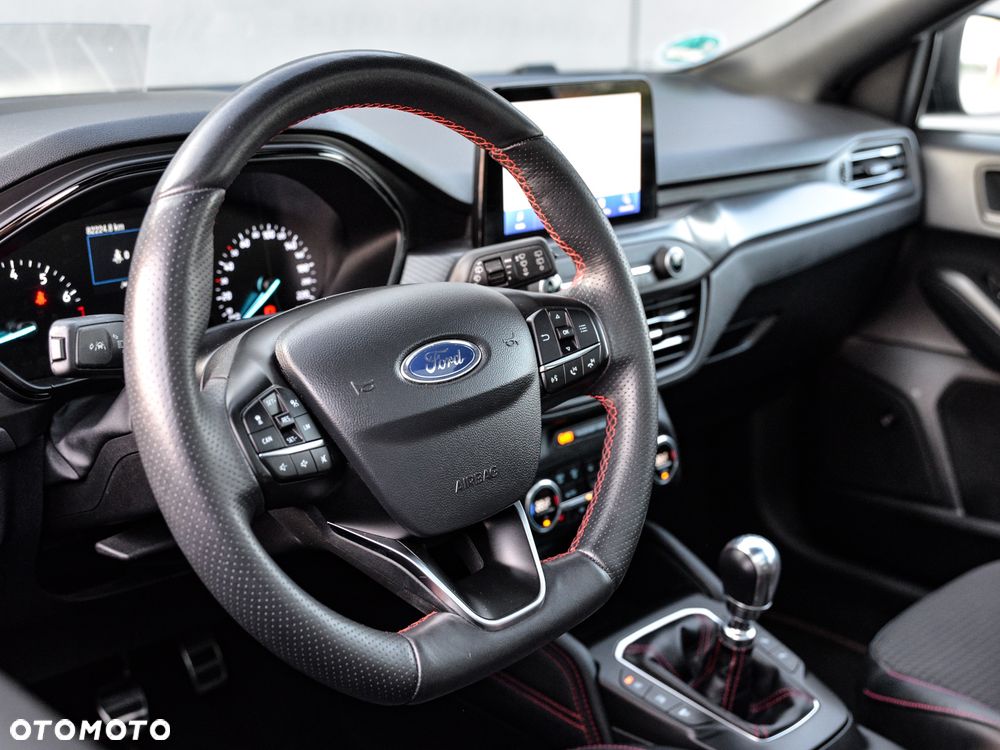 Ford Focus 1.5 EcoBoost ST-Line - 20