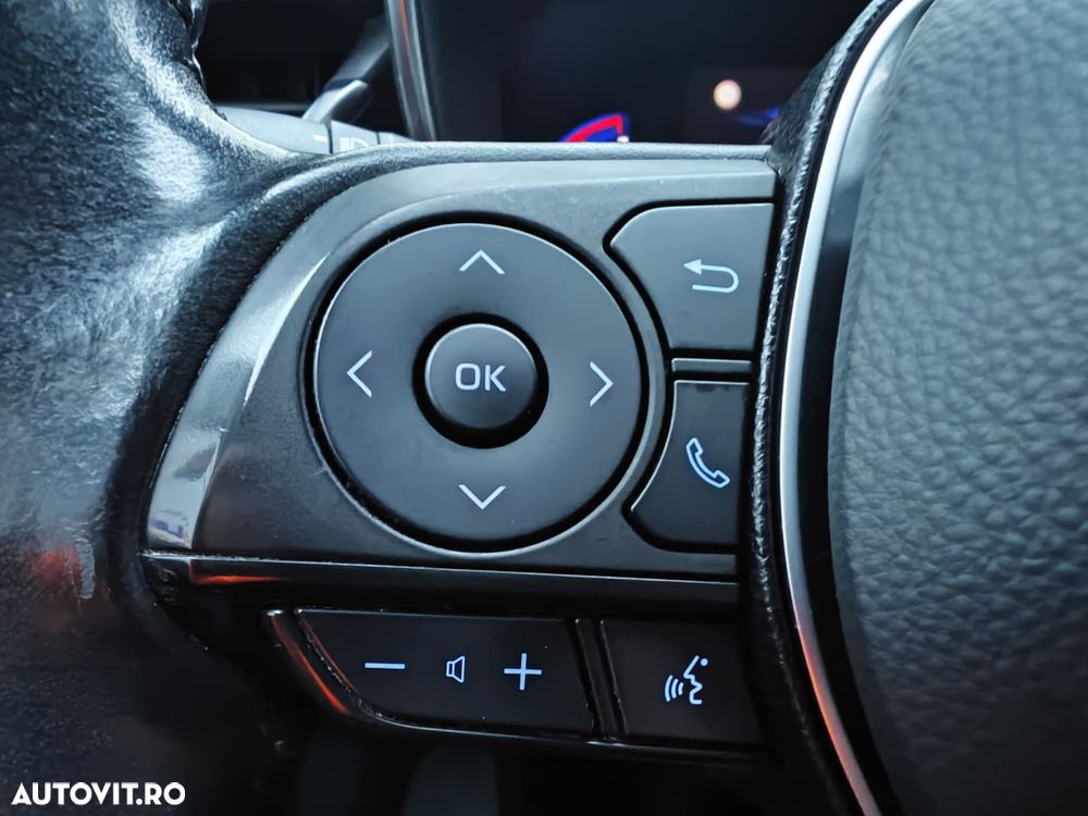 Toyota Corolla 1.8 HSD Dynamic - 25