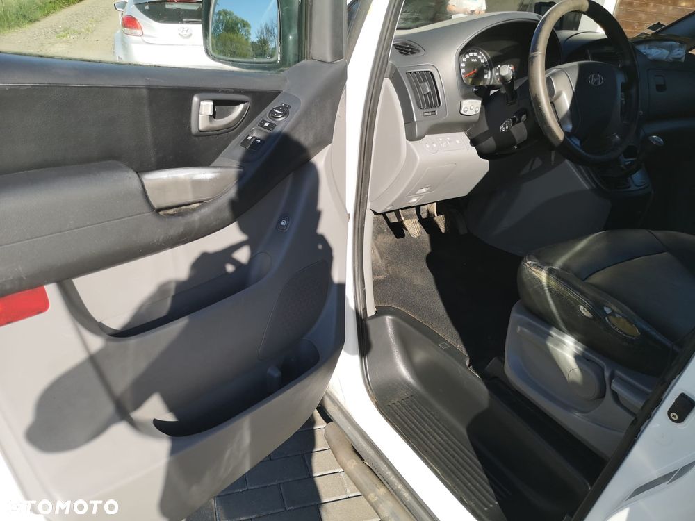Hyundai H-1 2.5 CRDi Premium - 28