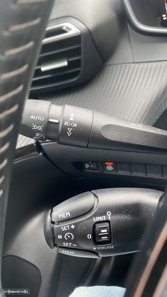 Peugeot 2008 1.5 BlueHDi Active Pack - 31