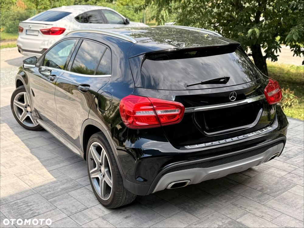 Mercedes-Benz GLA 200 7G-DCT AMG Line - 4
