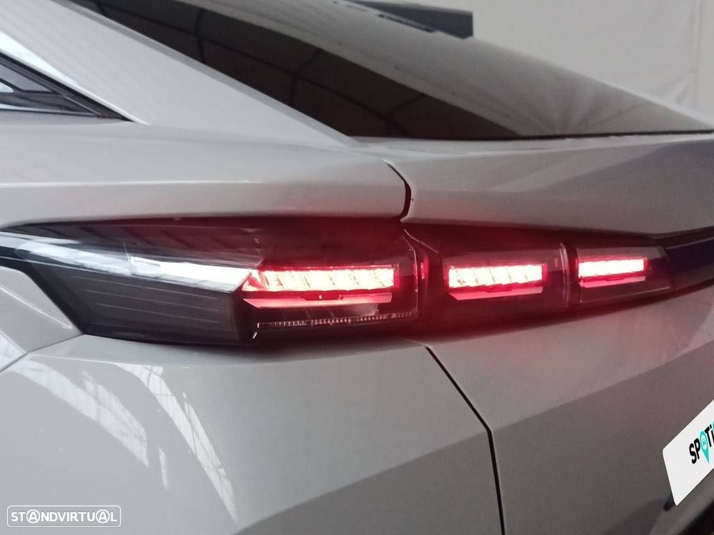 Peugeot 408 1.2 Hybrid Allure e-DCS6 - 26