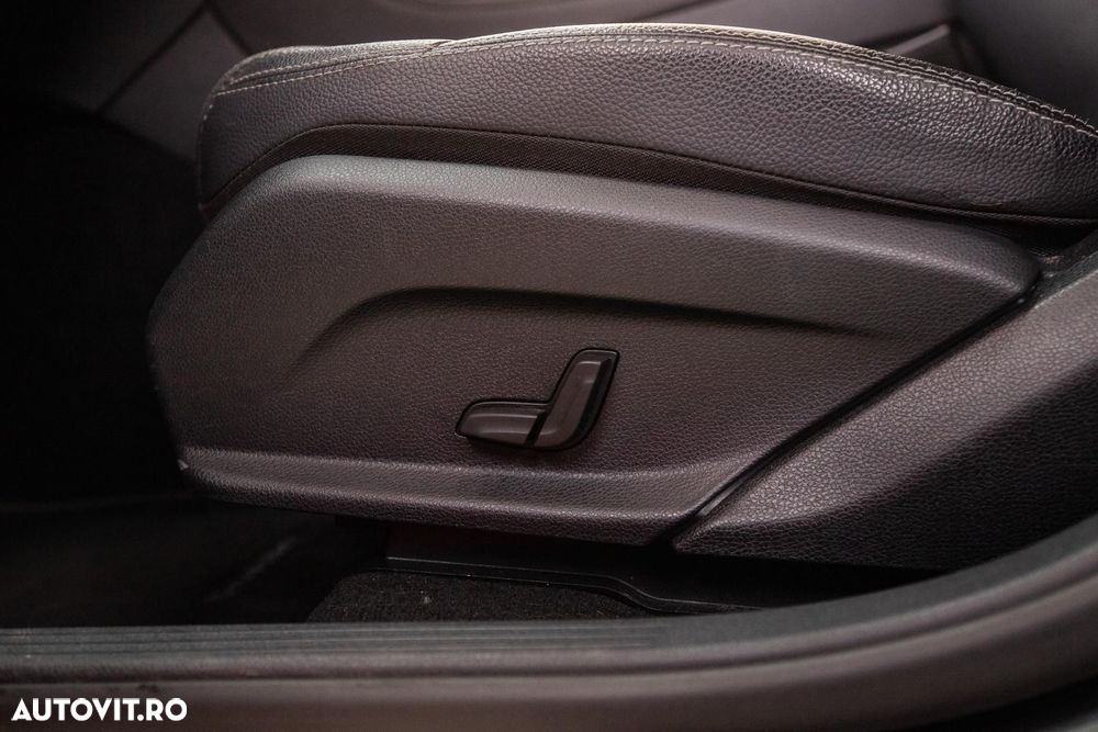 Mercedes-Benz GLC - 32