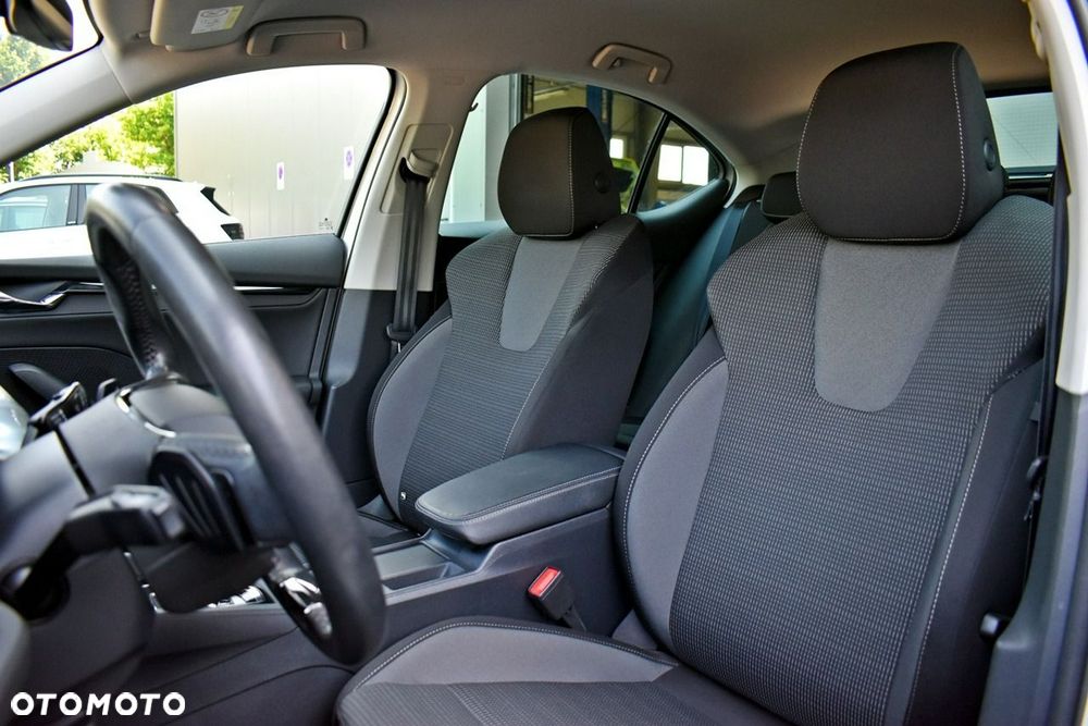 Skoda Octavia 2.0 TDI Ambition DSG - 11
