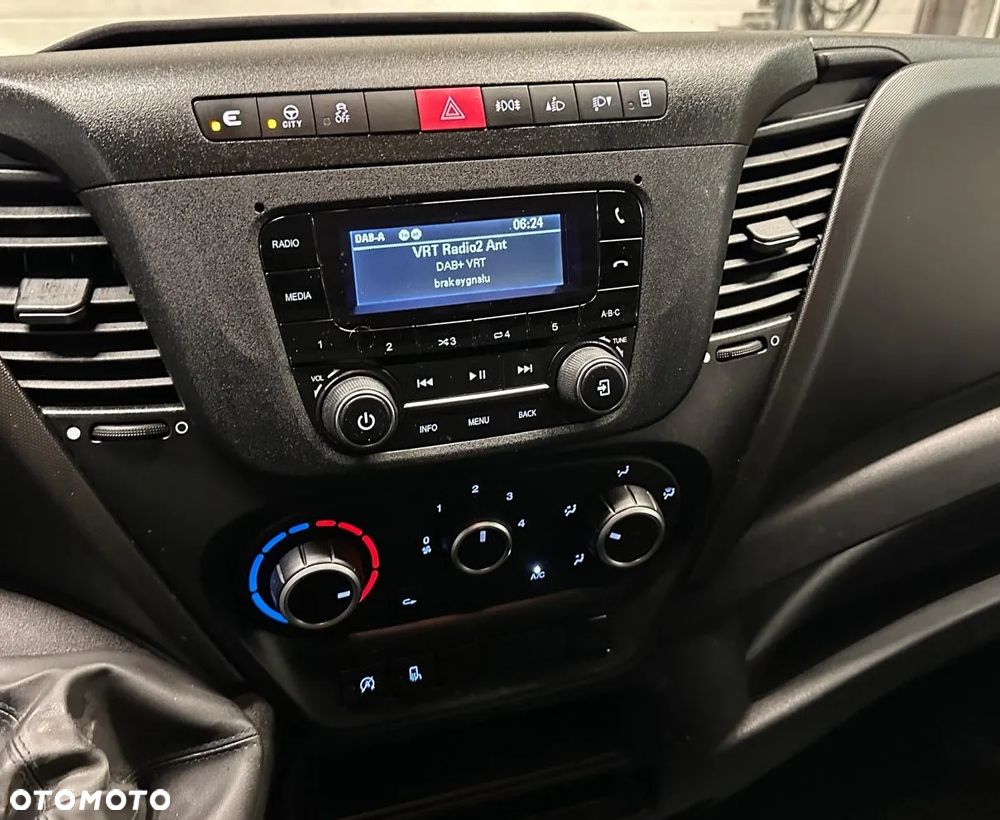 Iveco Daily 35s14 - 14