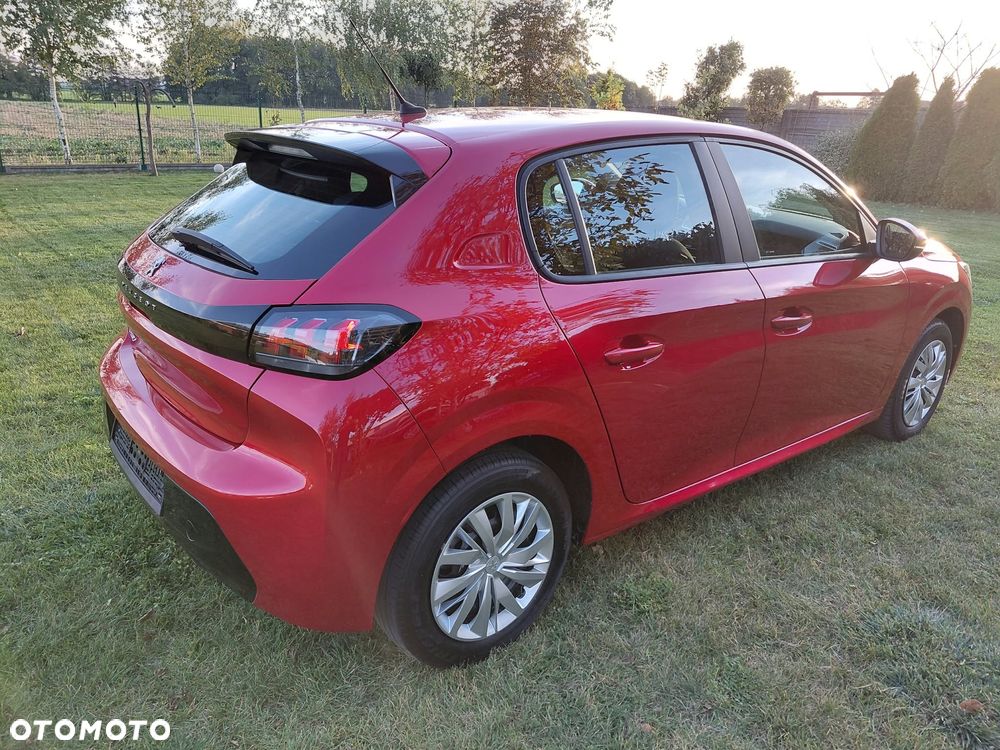 Peugeot 208 - 3