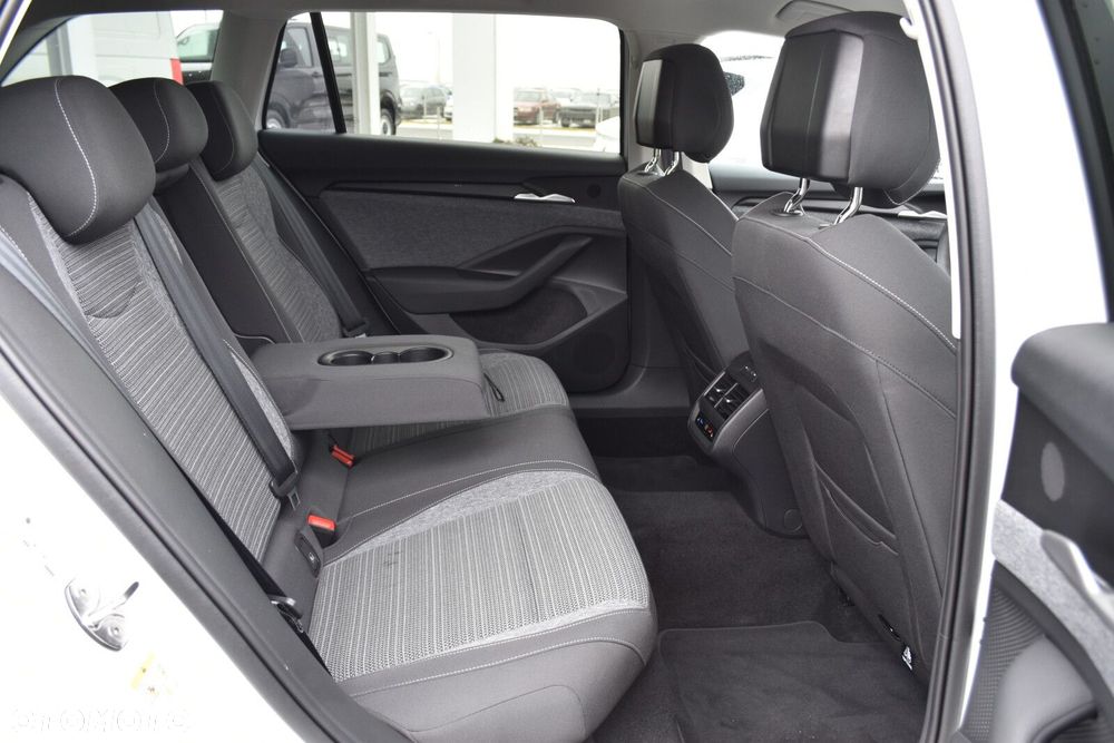 Skoda Superb 2.0 TDI SCR 4x4 Selection DSG - 34