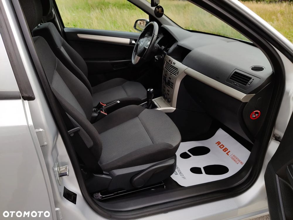 Opel Astra 1.6 Enjoy - 15
