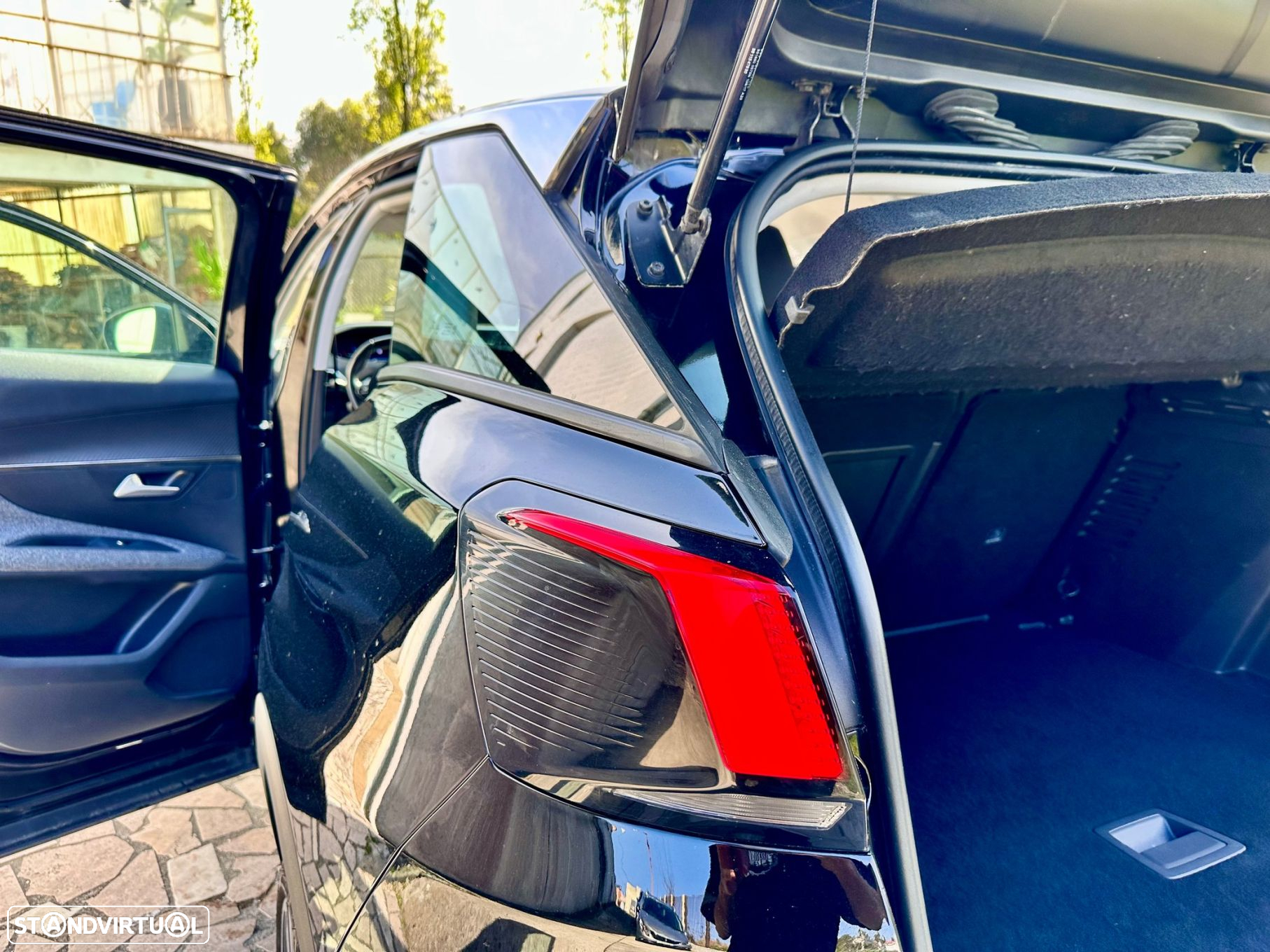 Peugeot 3008 1.2 PureTech Active - 11