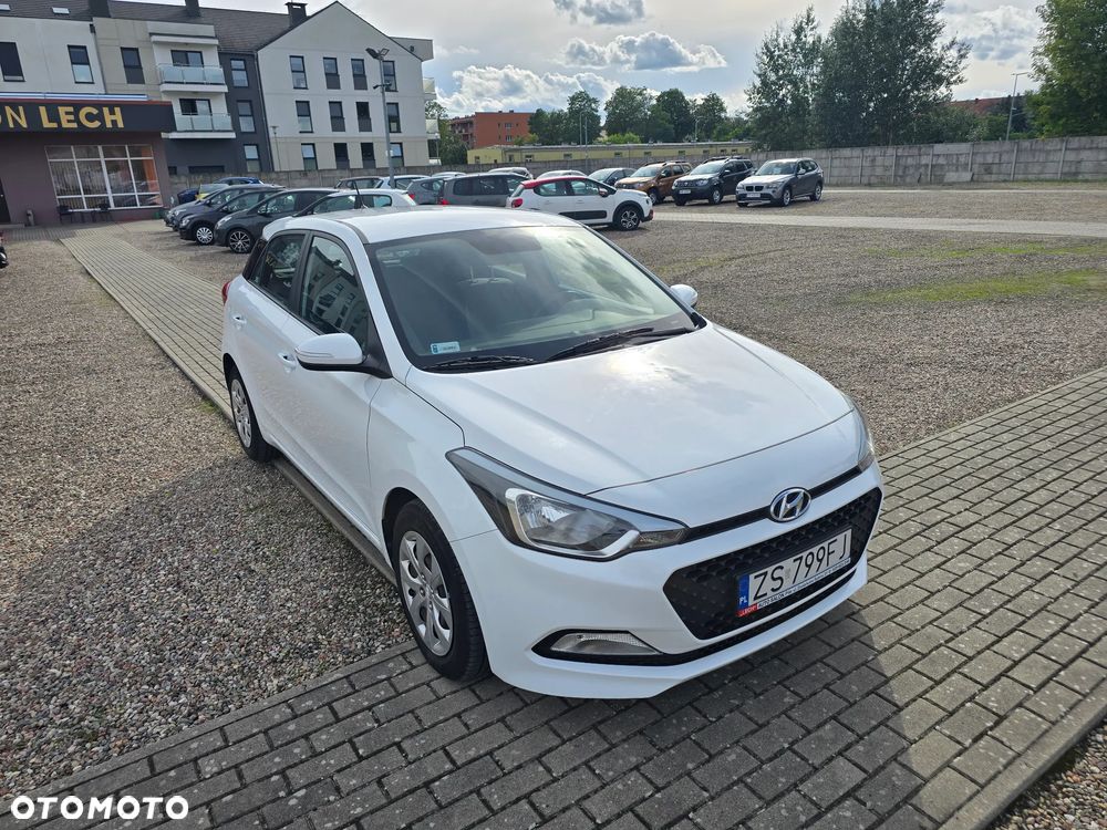 Hyundai i20 1.1 CRDi Comfort - 4