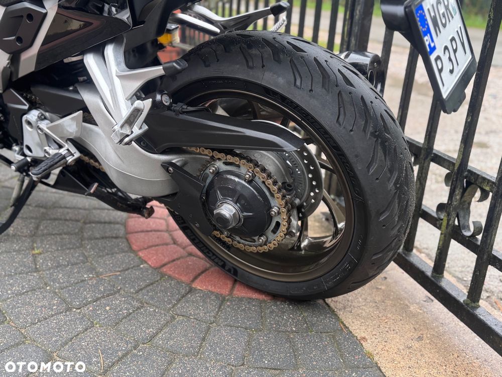 Honda VFR - 21