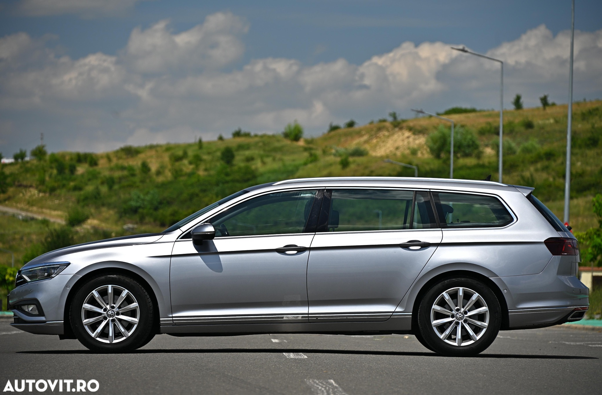 Volkswagen Passat Variant 2.0 TDI DSG (BlueMotion Technology) Highline - 3
