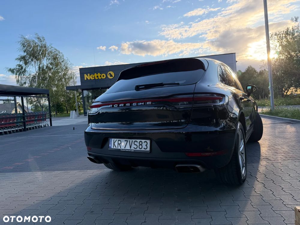 Porsche Macan Standard - 4