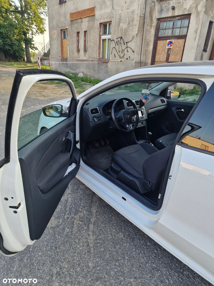 Volkswagen Polo 1.4 16V Comfortline - 12