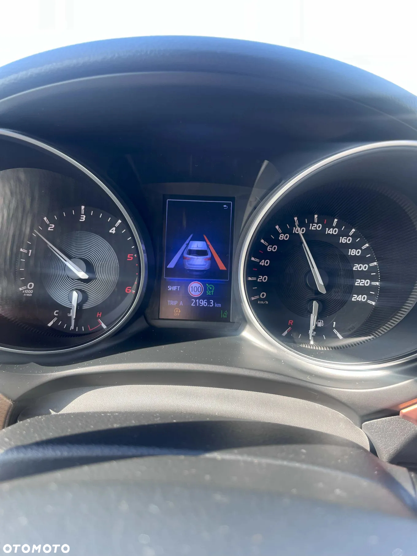 Toyota Avensis 2.0 D-4D Premium - 20