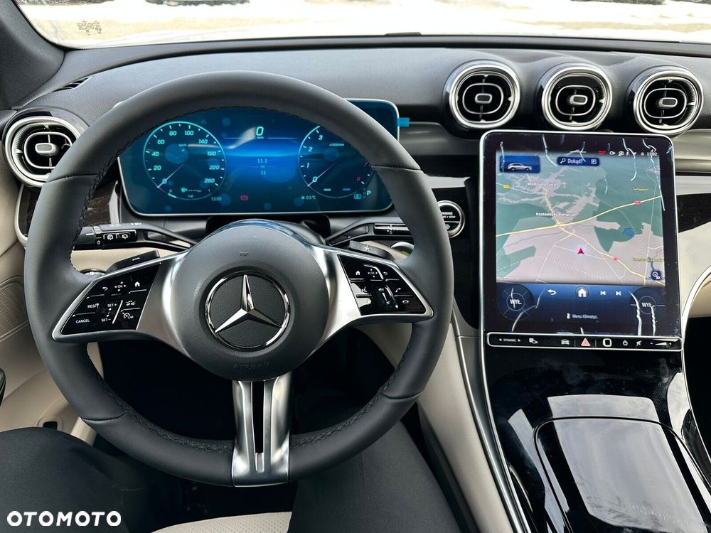 Mercedes-Benz GLC - 12