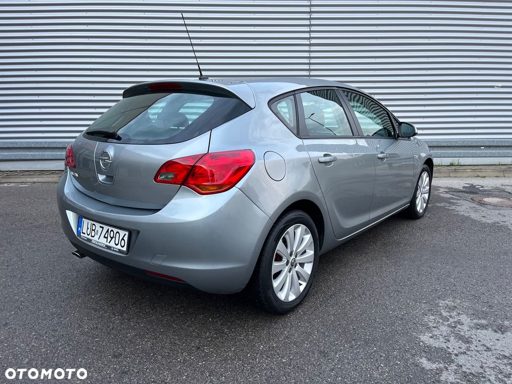 Opel Astra 1.6 Edition - 8
