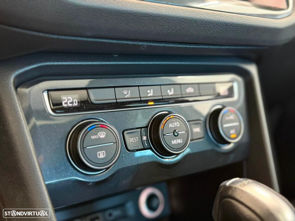 VW Tiguan 2.0 TDI R-Line DSG - 11