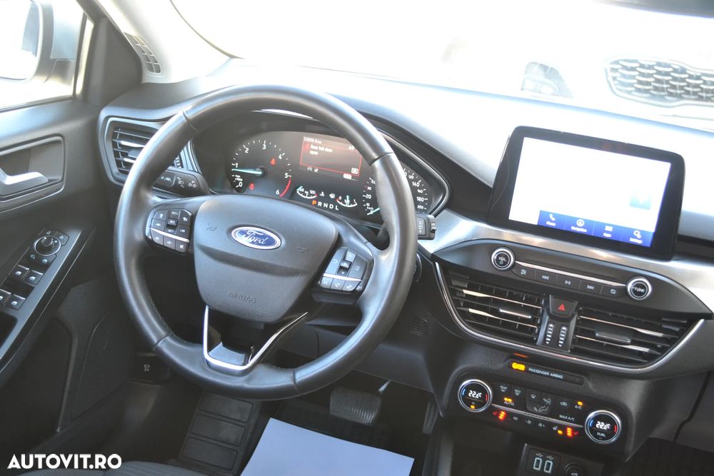 Ford Focus 1.5 EcoBlue Titanium - 26