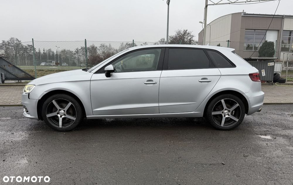 Audi A3 Sportback 1.4 TFSI Attraction - 9