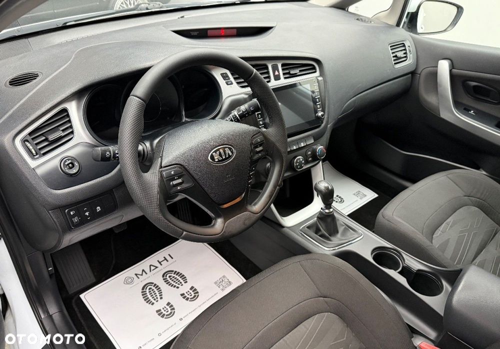 Kia Ceed 1.4 CVVT Attract - 22