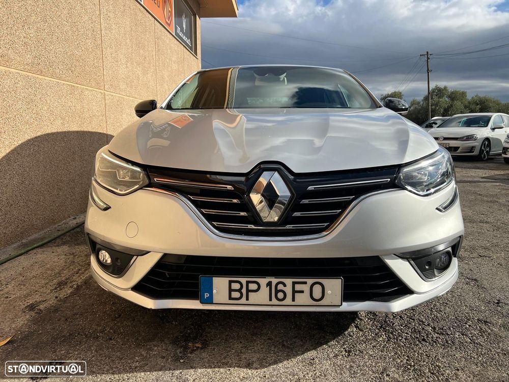 Renault Mégane 1.5 Blue dCi Bose Edition EDC - 2