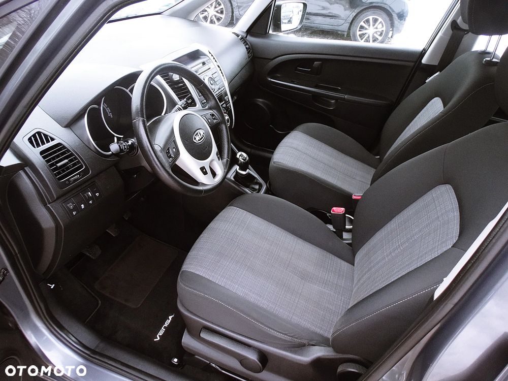 Kia Venga 1.4 CRDi 90 Business Line - 19