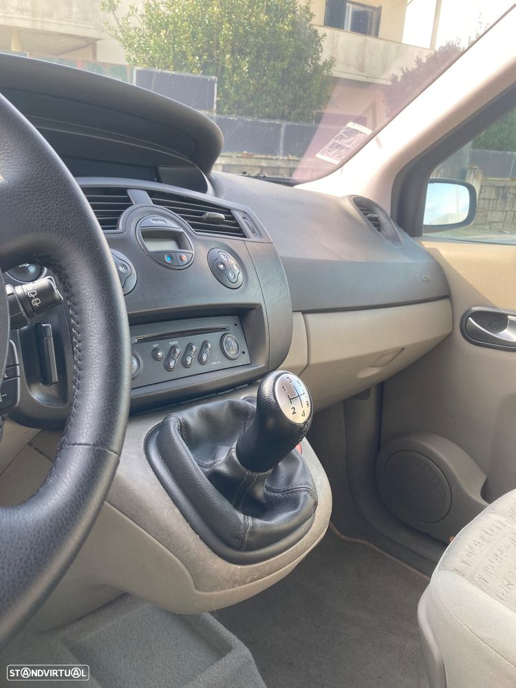 Renault Scénic 1.5 dCi Authentique - 13