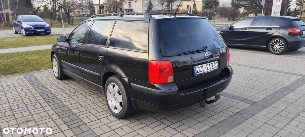Volkswagen Passat 2.3 V5 Highline - 7