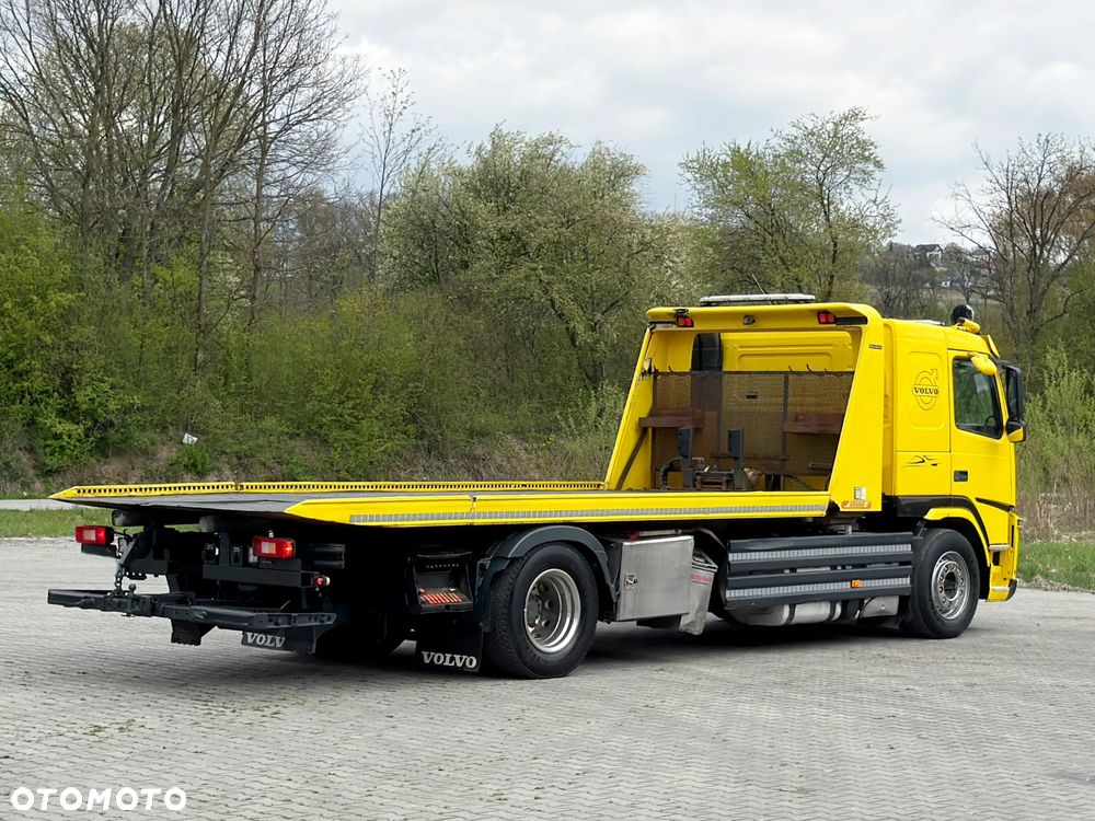 Volvo FM 330 * LAWETA 6,00 m * STAN BDB - 9