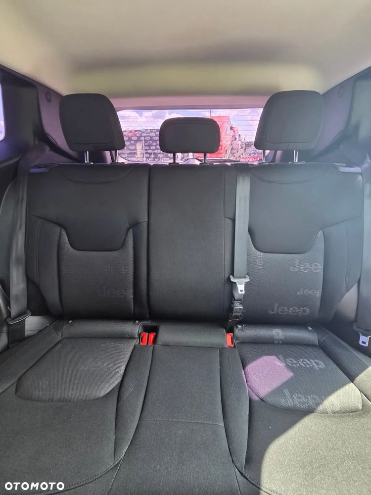 Jeep Renegade - 9