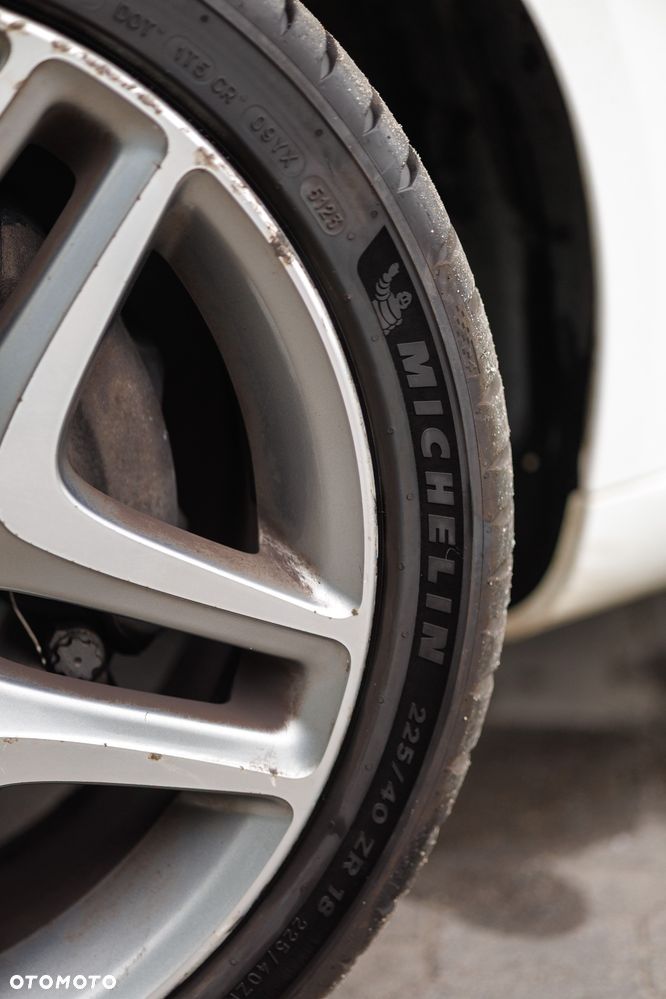 Mercedes-Benz SLK 300 9G-TRONIC - 11