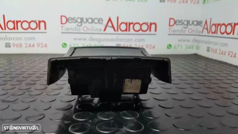 CINZEIRO MERCEDES-BENZ CLASSE E T-MODEL 2010 -A2126803750 - 1