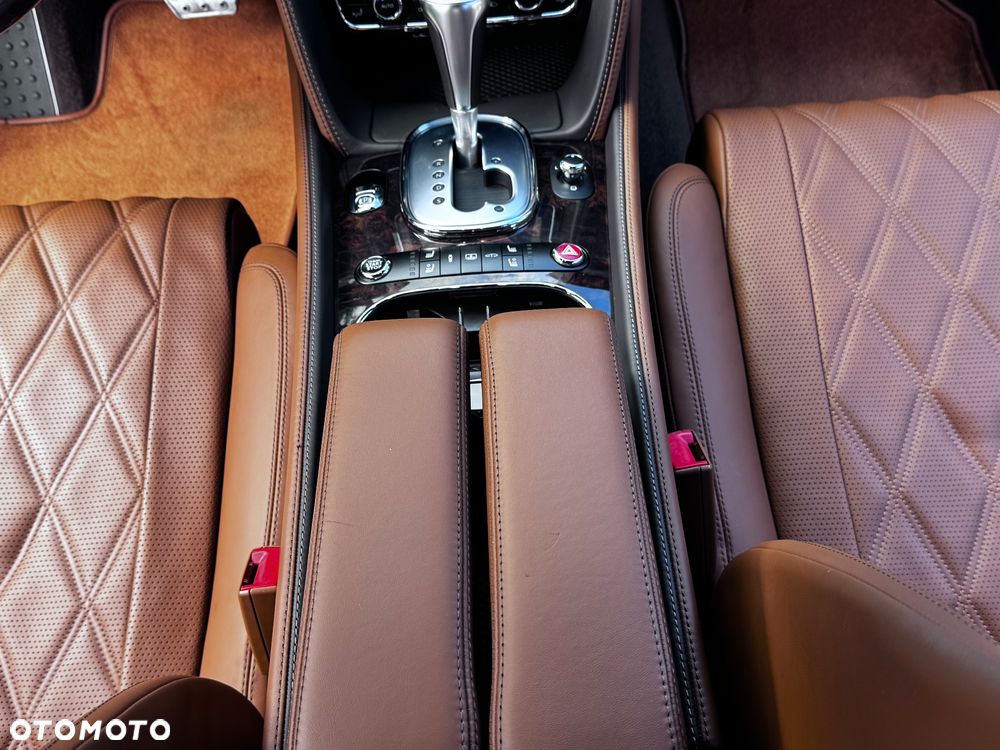 Bentley Flying Spur W12 - 31