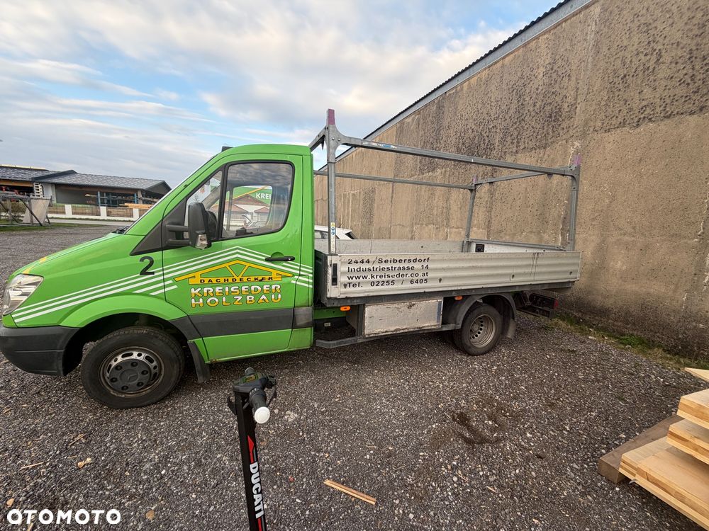 Mercedes-Benz Sprinter - 2