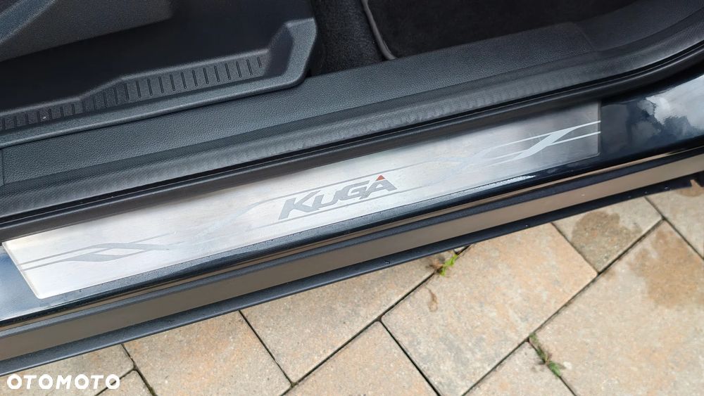 Ford Kuga 2.0 TDCi 4x4 Titanium - 23