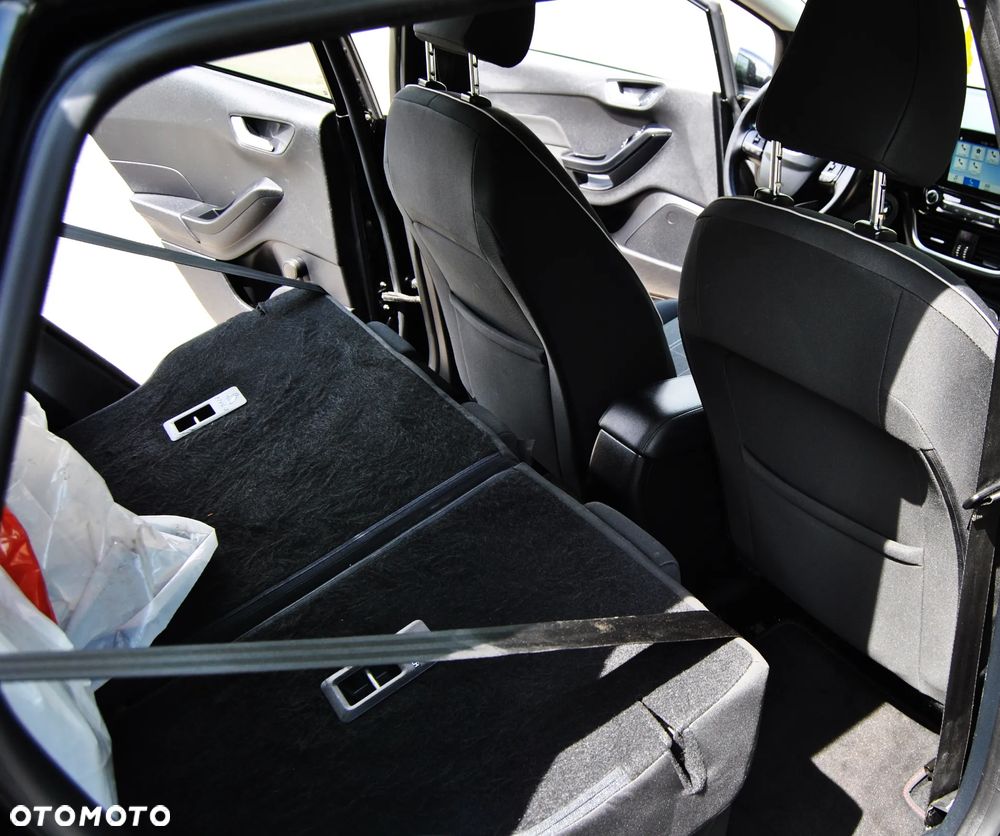 Ford Fiesta - 10