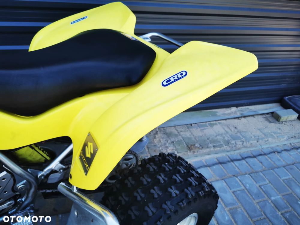 Suzuki Inny - 18