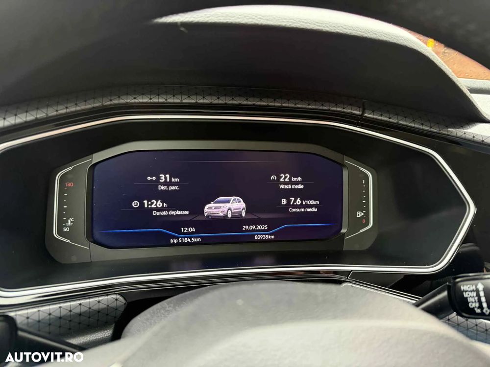 Volkswagen T-Cross - 13