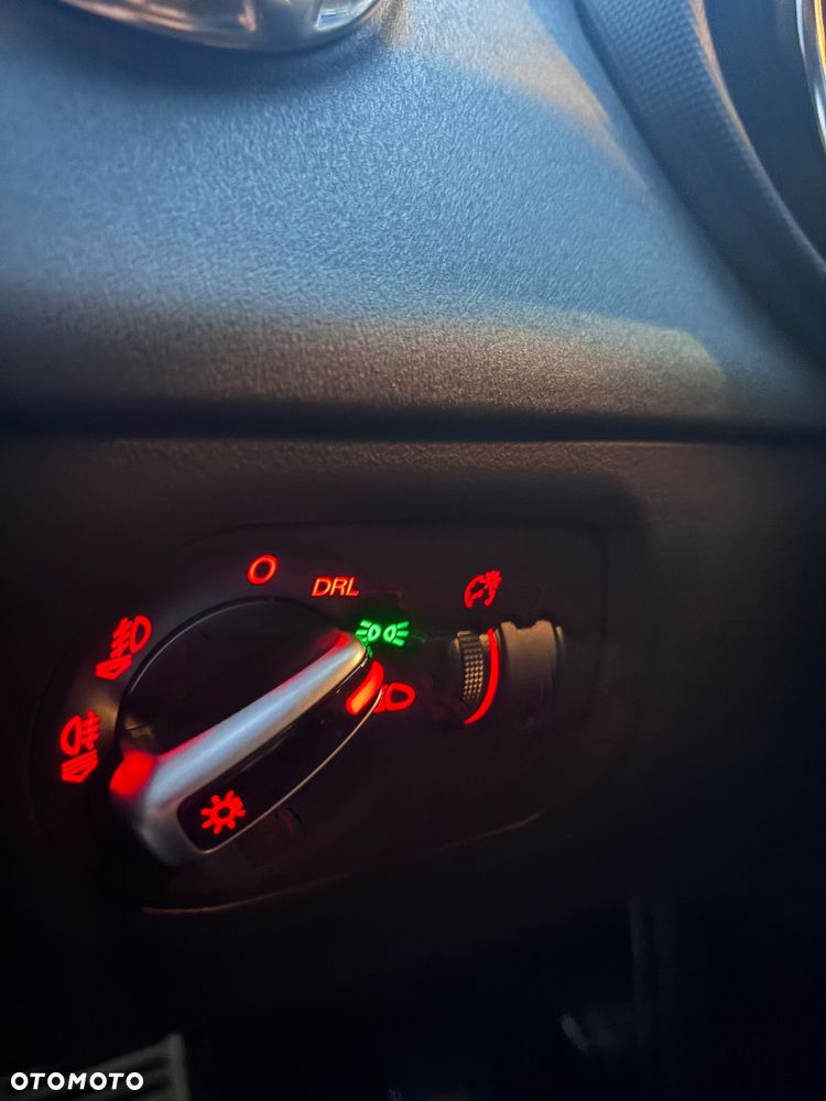 Audi TT Coupé 2.0 TDI quattro - 37