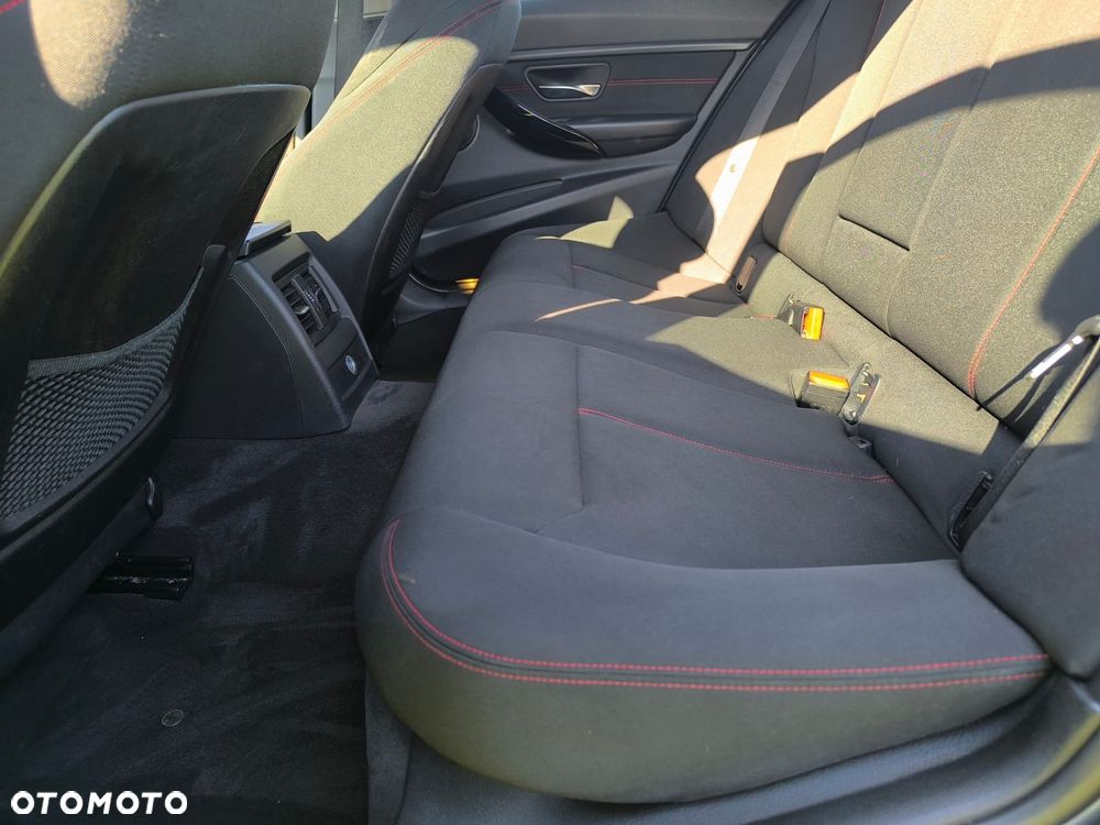 BMW Seria 3 - 14