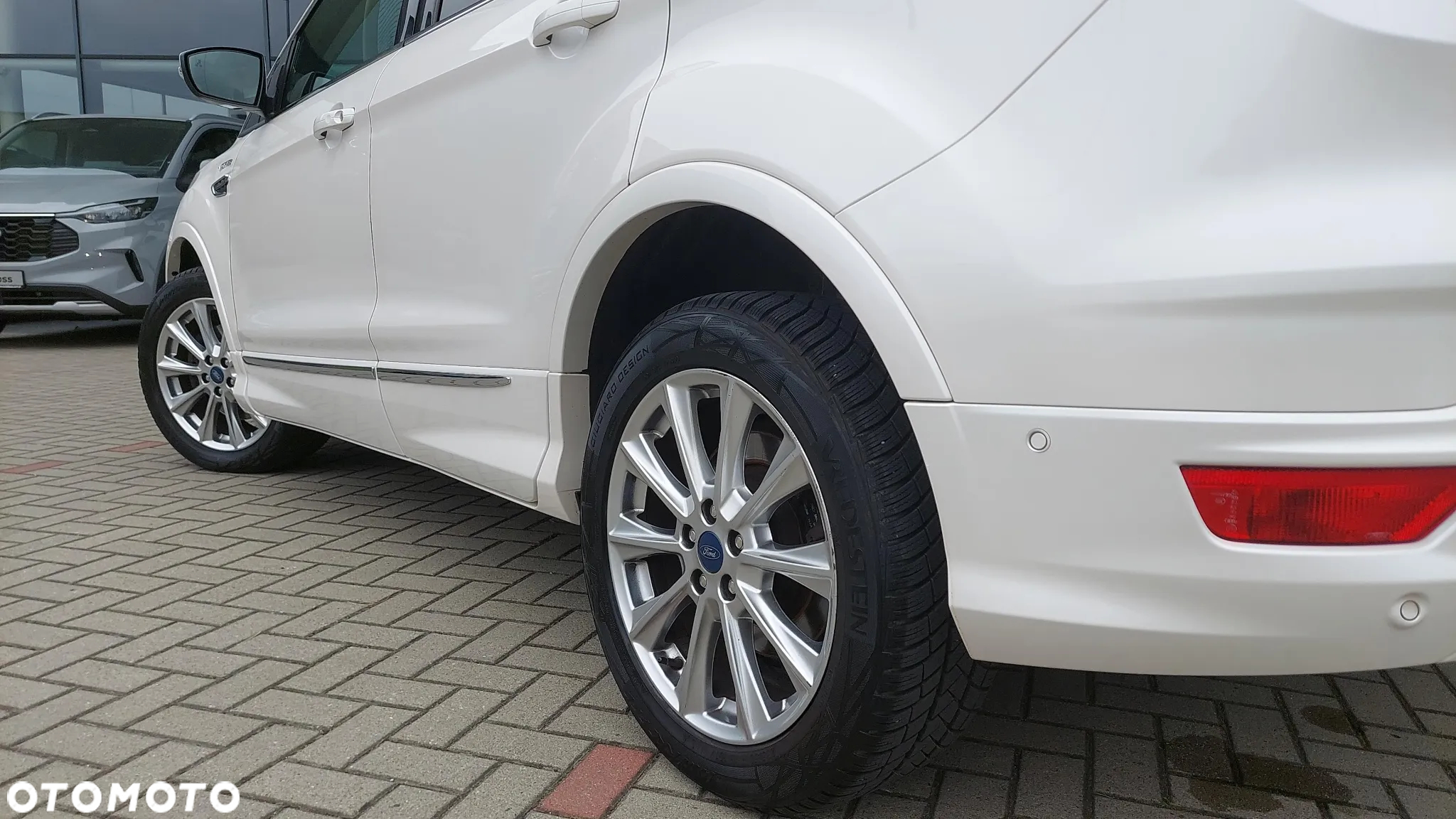 Ford Kuga Vignale 1.5 EcoBoost AWD ASS - 10