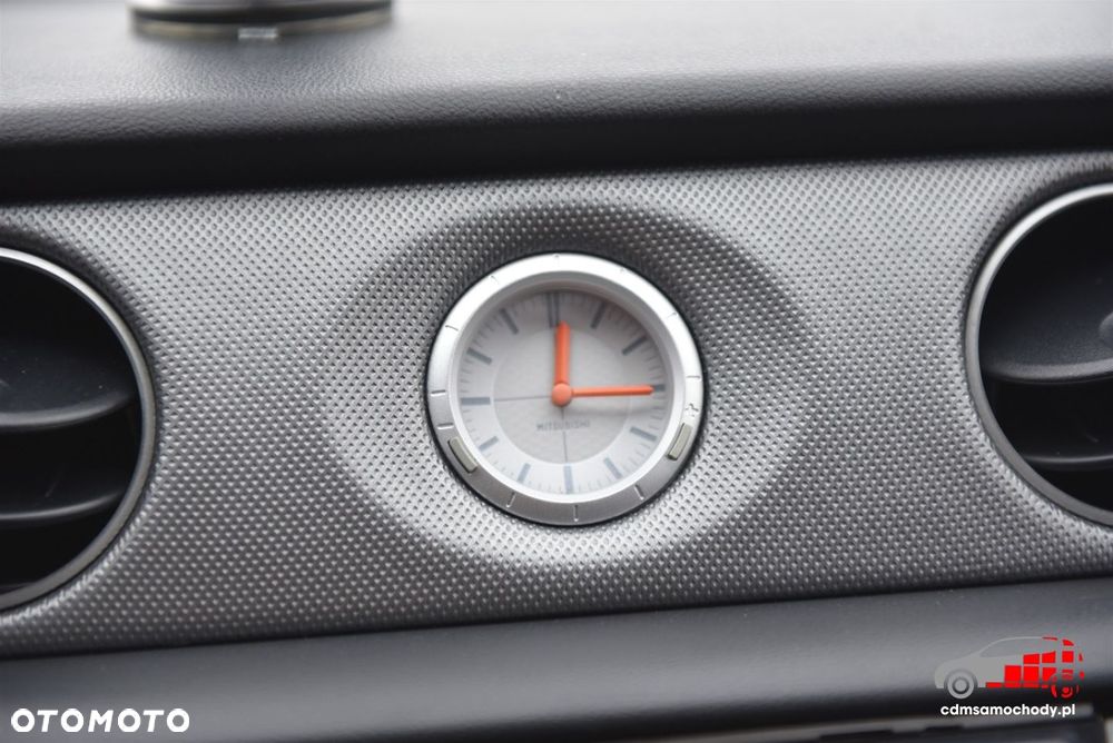 Mitsubishi Outlander - 20