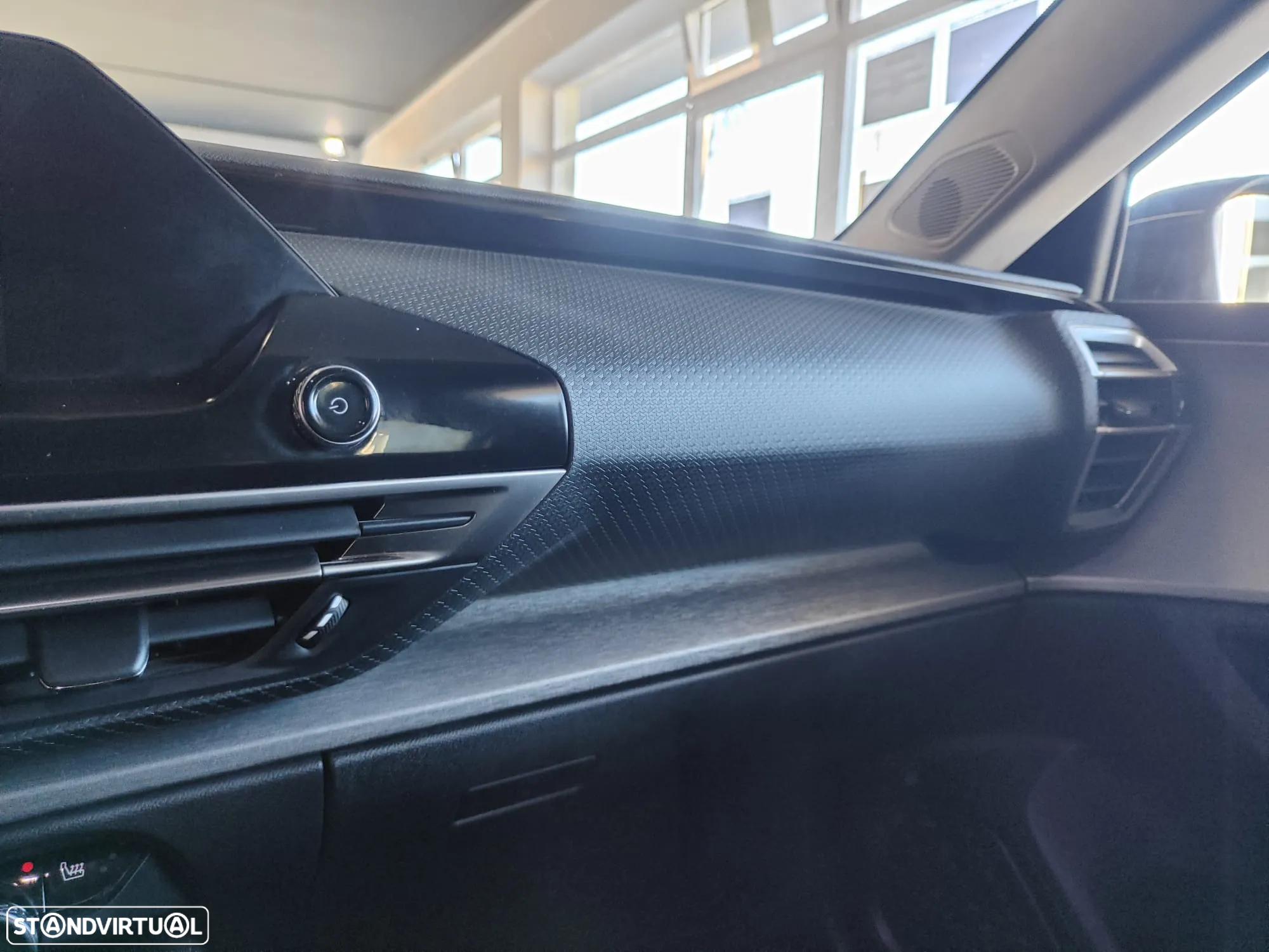 Citroën C5 X 1.6 Hybrid Shine Pack e-EAT8 - 42