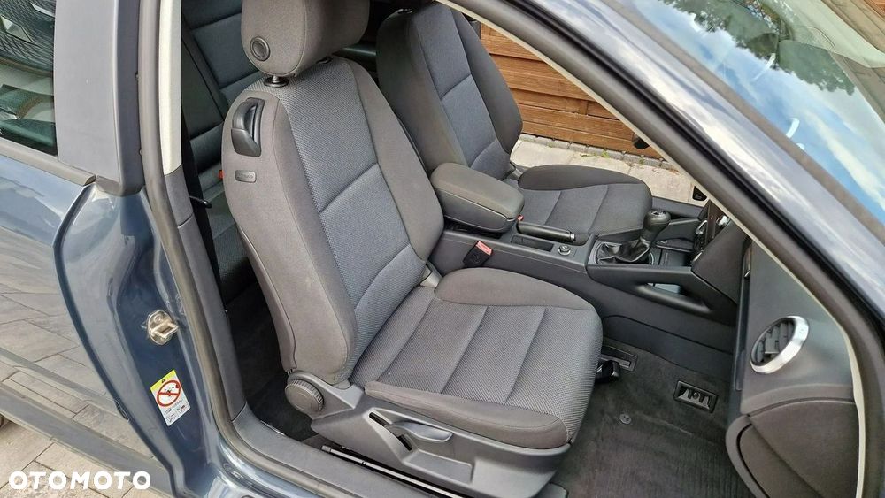 Audi A3 3-drzwiowe 1.6 TDI Attraction - 15