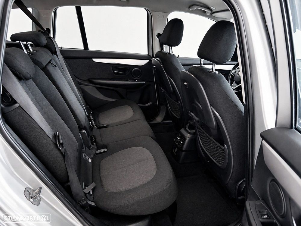 BMW 116 d Pack M - 6